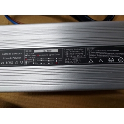 Ładowarka LiFePO4 12V 20A